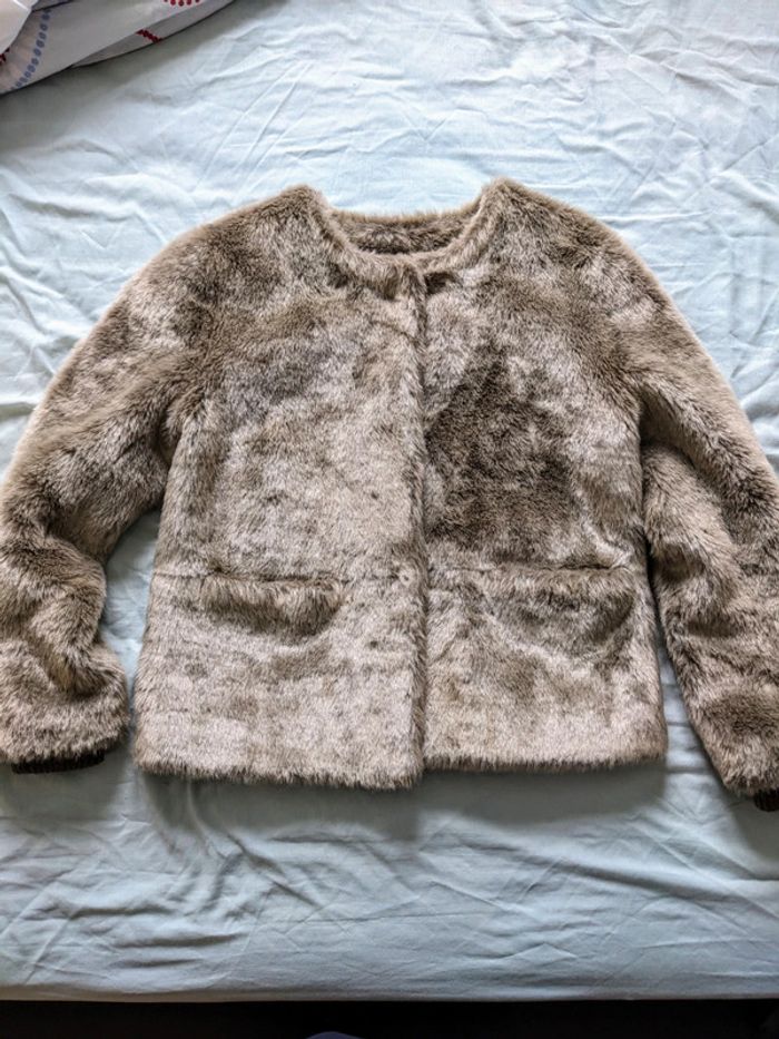 Veste fausse fourrure