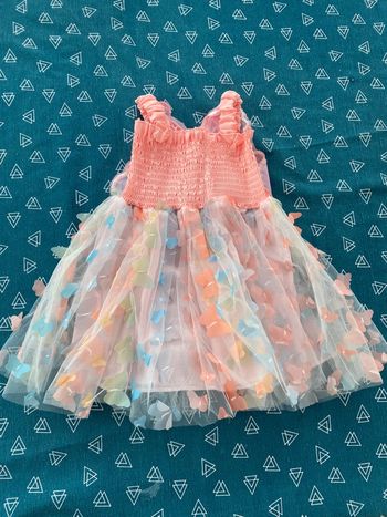 Très belle robe neuve papillon 12 mois