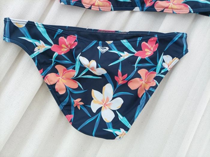 Magnifique maillot de bain fille 16 ans Roxy - photo numéro 4