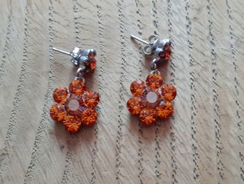 NEUves Boucles d'oreilles pendentifs fleurs en pierres orangées