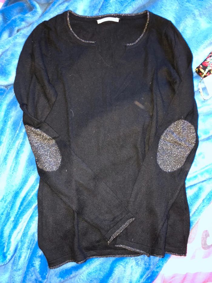 Pull noir