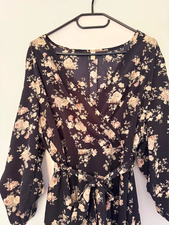 Robe légère à volant et motifs - photo numéro 2