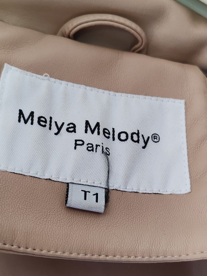 Doudoune sans manches simili beige taille 1 (40/42) - photo numéro 4