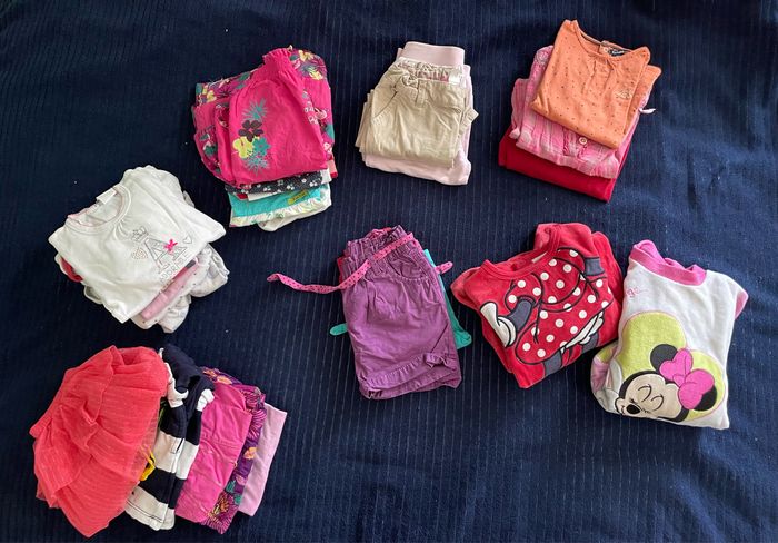 Lot vêtements fille 18m
