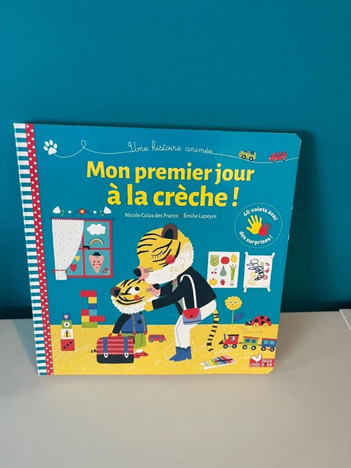 Livre animé avec volets surprises mon premier jouer à la creche