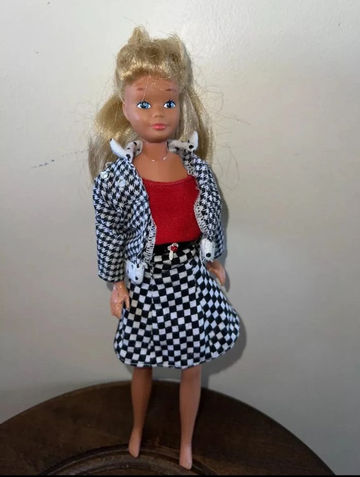 Poupée skipper barbie ancienne Mattel 1967