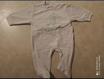 Pyjama rose 1 pièce 6 mois