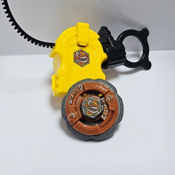 Toupie Beyblade Métal Fusion Rock Gasher 