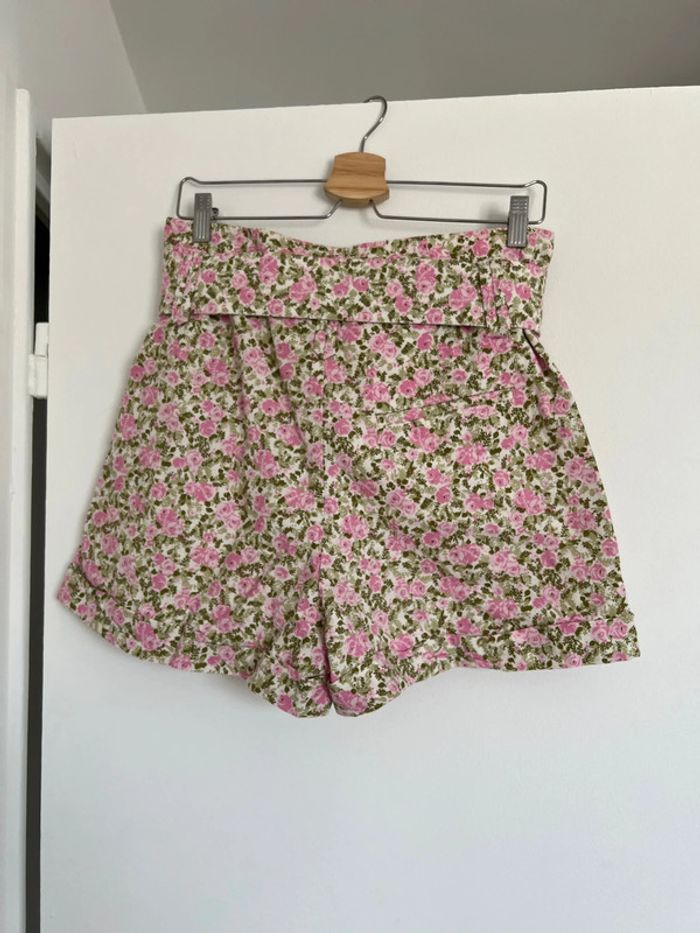 Sezane short Rome imprimé peonies taille 40 - photo numéro 3