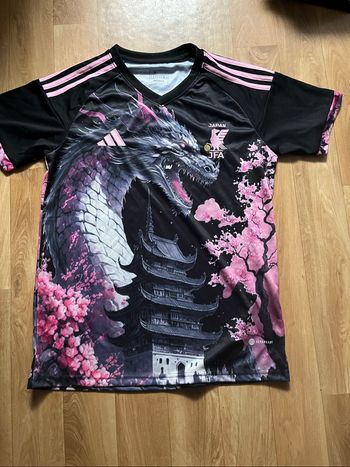 Maillot concept Japon adidas noir et rose