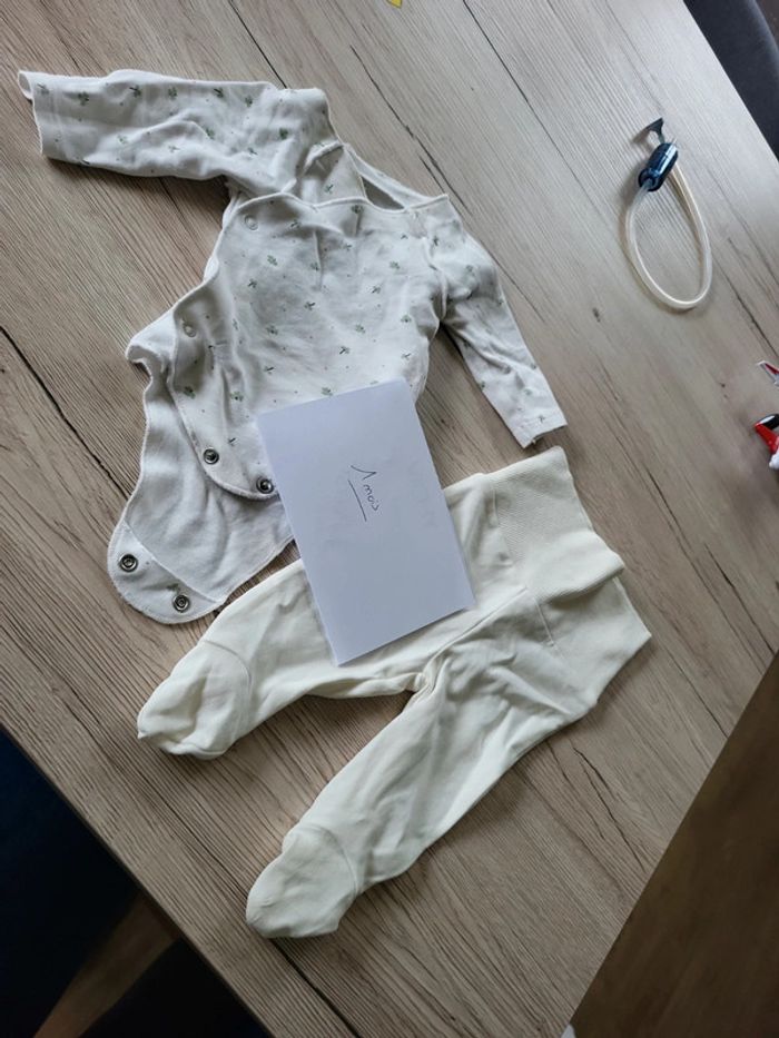 Ensemble kiabi 1 mois