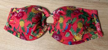 Joli haut de maillot