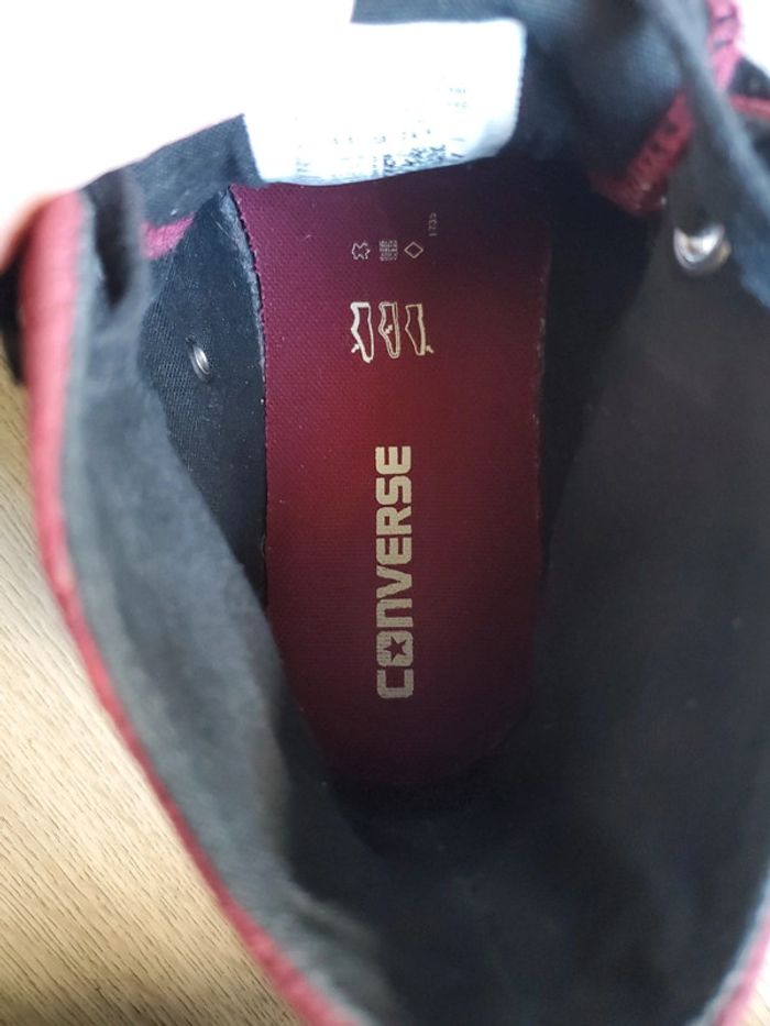 Converse bordeaux et noire P.38.5 - photo numéro 8