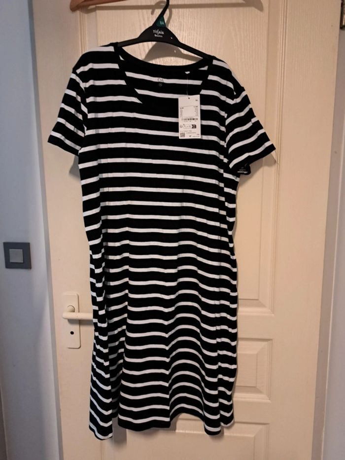 Robe neuve c et a xl