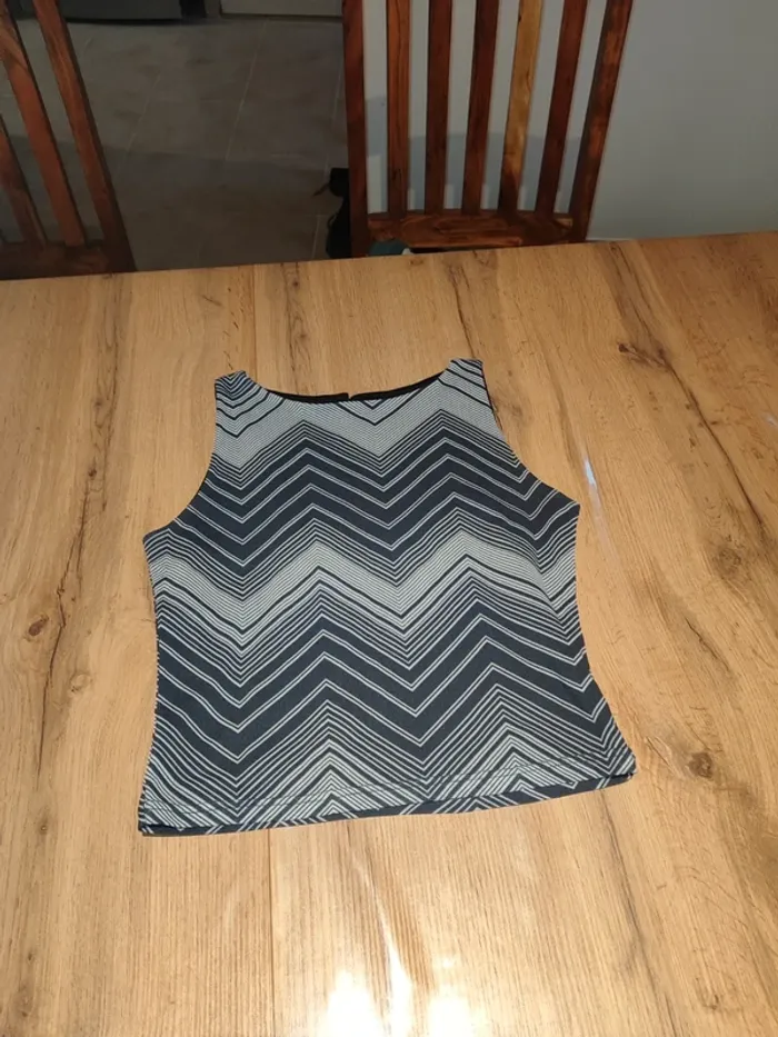 Débardeur noir à motif zigzag - Taille M