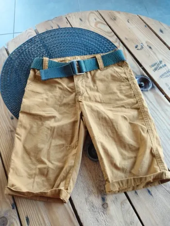 Short bermuda moutarde
