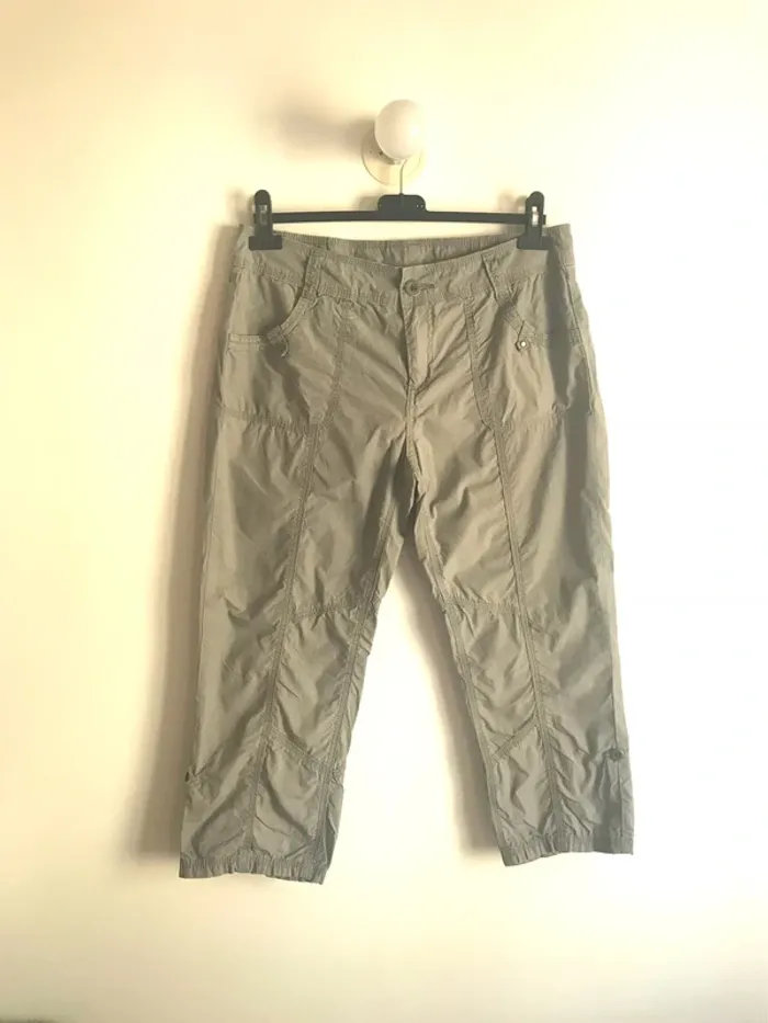 Pantacourt cargo très léger gris Kiabi taille 40/42