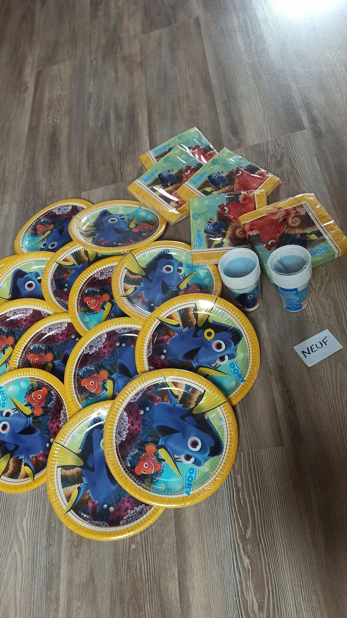 Lot vaiselle jetable anniversaire fête enfant Némo
