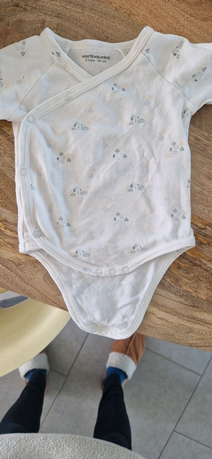 Lot de 5 bodies taille 3 mois - photo numéro 5