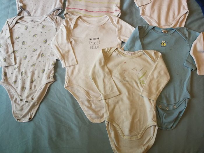 Gros lot de 12 mois - photo numéro 17