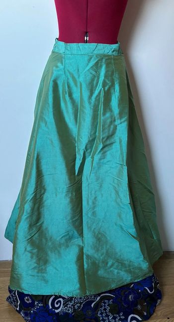 Jupe longue en tafta de soie vert courtisane cosplay