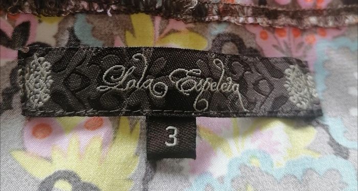 Tunique satin fleurs beige jaune rose Taille L Lola Espeleta - photo numéro 11