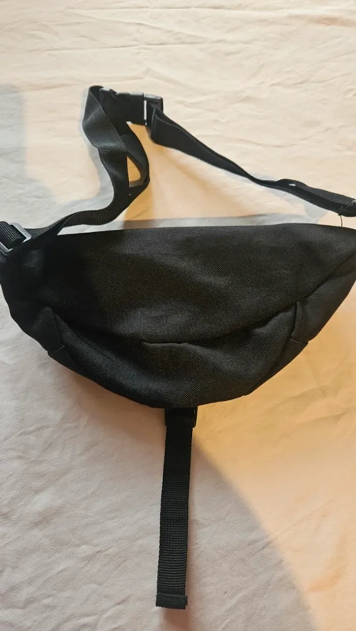 Banane Active Gear noire et grise- Sacoche ceinture réglable avec poche zippée - photo numéro 3