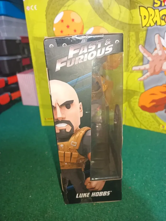 Fast & Furious Jada Toys 2017 Luke Hobbs Metal Die Cast Figure M307 - photo numéro 3