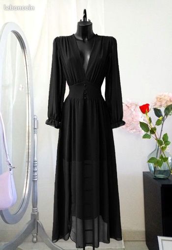 Robe longue noire