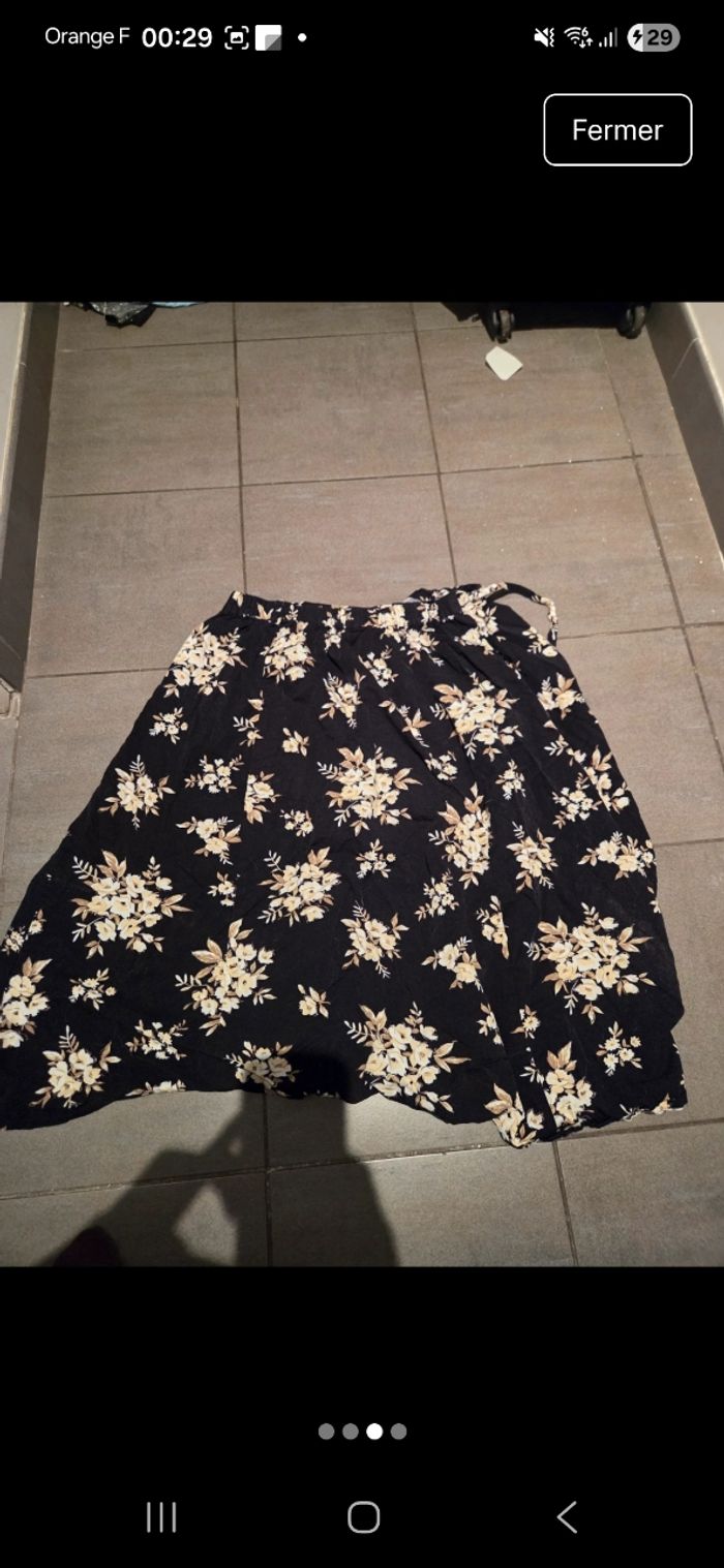 Jupe portefeuille noir a fleur vintage - photo numéro 6