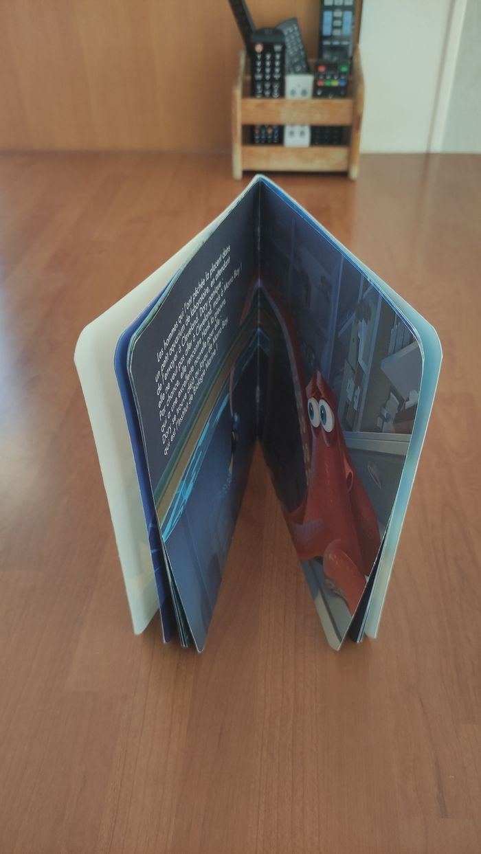 Livre Disney Pixar le monde de Dory - photo numéro 3
