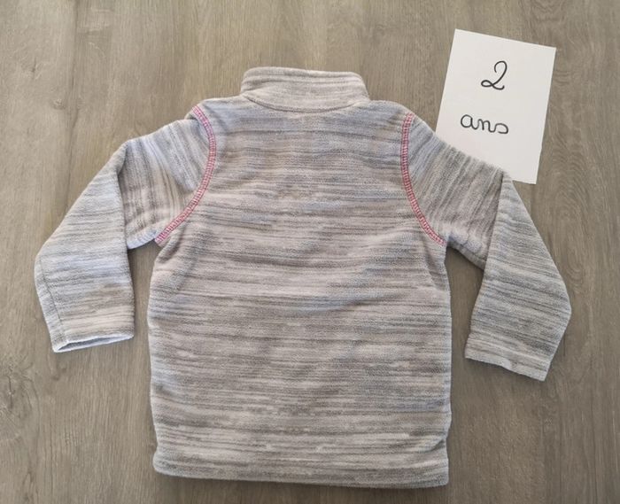 Polaire décathlon 2 ans - photo numéro 4