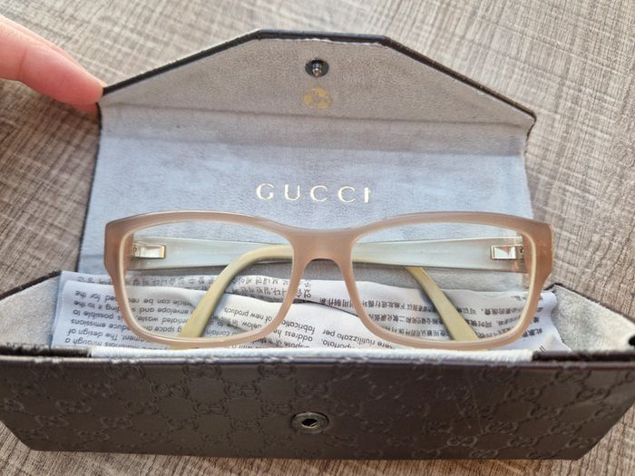 Monture de lunettes Gucci en super état