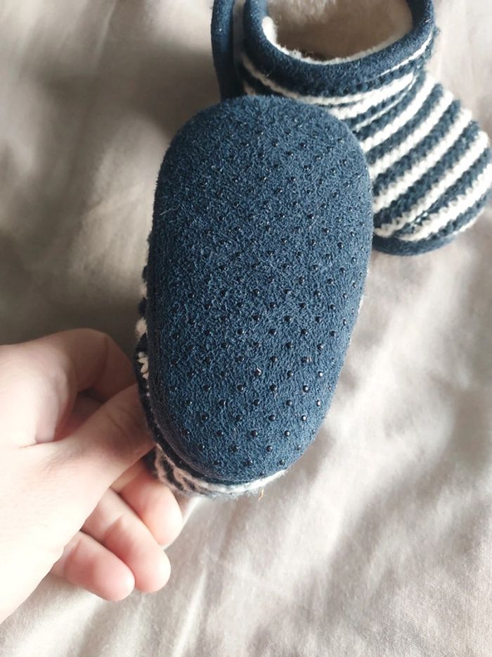 Paire chaussons - photo numéro 4