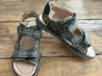 Sandales garçon militaire 34