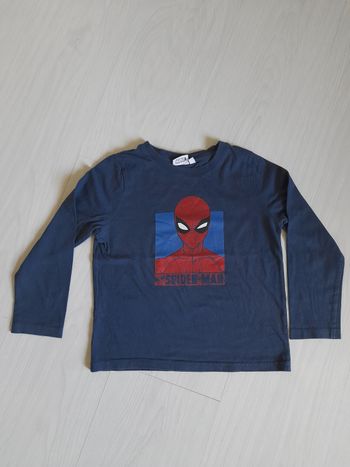 Tee-shirt manches longues T 5 ans