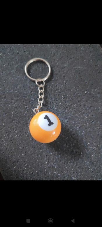 Porte clé boule billard numéro 1