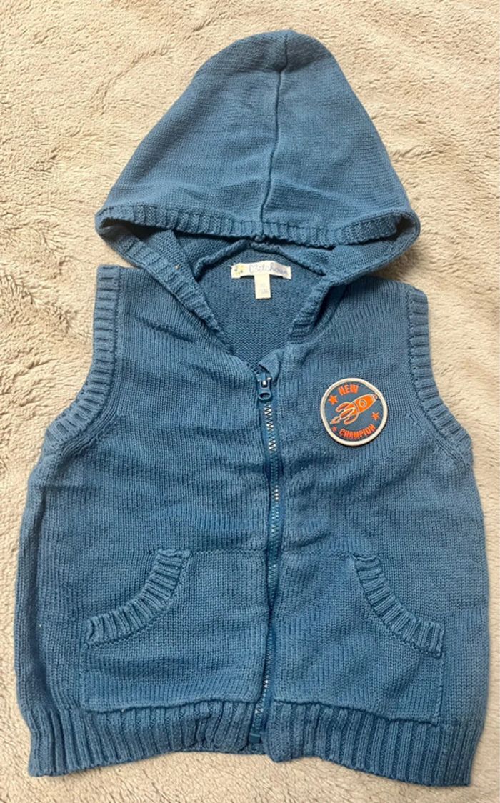 Veste capuche sans manches kitchou