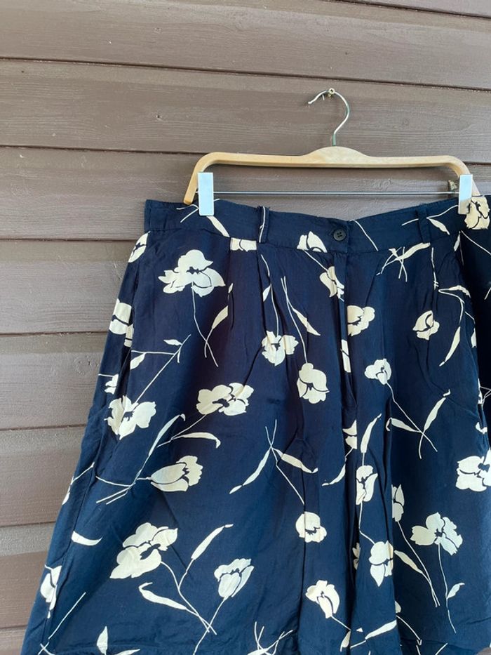 Short fleuri vintage