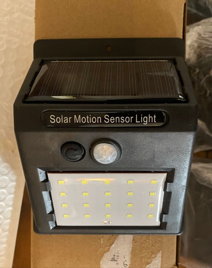 Neuf 4 Lampes Solaire + détecteur de Mouvementp - photo numéro 6