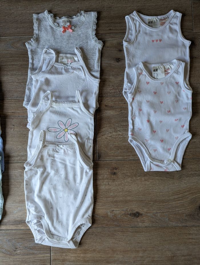 Lot bodys sans manches - photo numéro 3