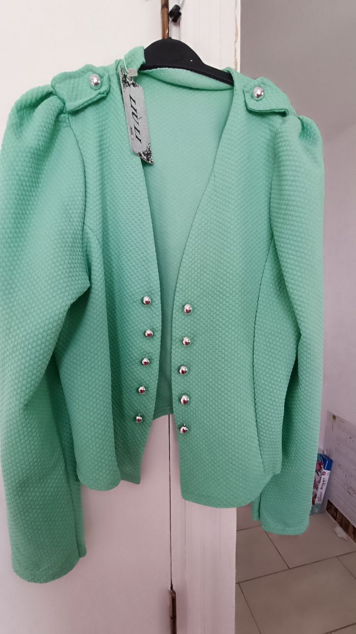 Veste  ceremonie neuve