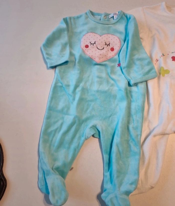 Lot 2 pyjamas velours - photo numéro 2