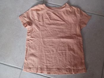 Tee-shirt orange pâle 4 ans