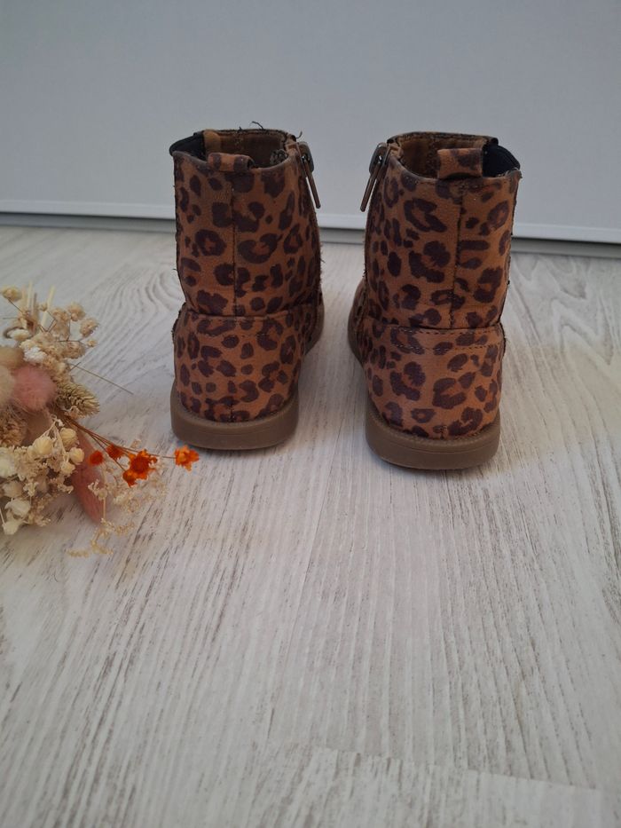 Chaussures Bottines fille léopard marron noir Kiabi Taille 28 - photo numéro 4