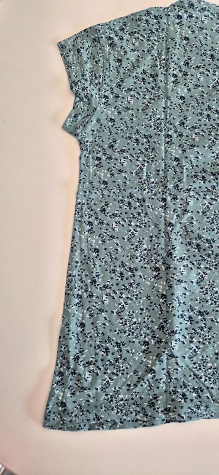 Tee shirt manches courtes. - photo numéro 10