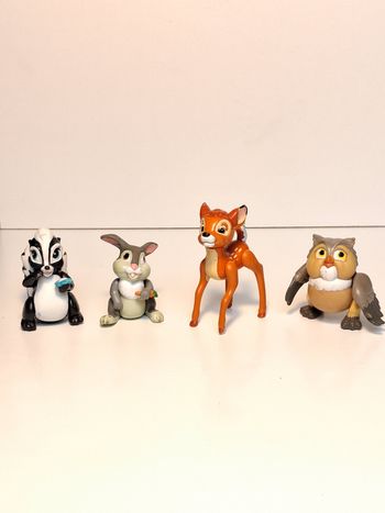 Lot figurines vintage Disney Bambi 
Taille 8,5cm pour la plus grande