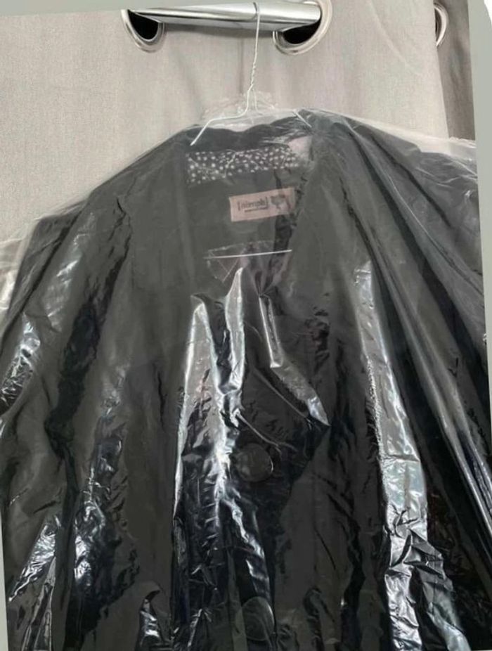 Manteau noir - photo numéro 4