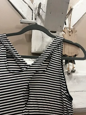 Robe Hollister