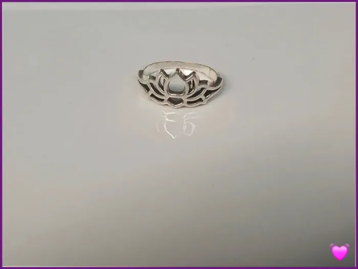 Bague lotus argentée en acier inoxydable